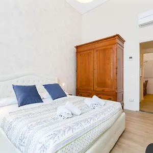  Apartamento I Renai - Ponte Delle Grazie Modern