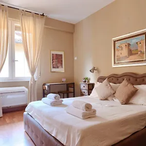 Ponte Vecchio 2 Apartment